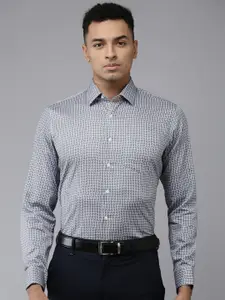 Van Heusen Pure Cotton Slim Fit Opaque Printed Formal Shirt