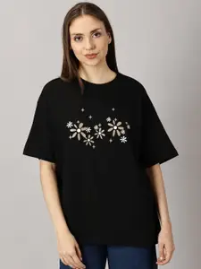 THE HOLLANDER Women Floral Printed Extended Sleeves  Oversized T-shirt