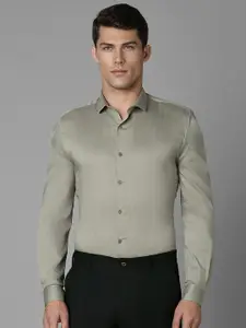 Louis Philippe Sport Men Striped Slim Fit Casual Shirt