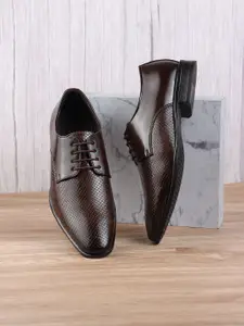 Mochi Men Textured Leather Formal Derbys