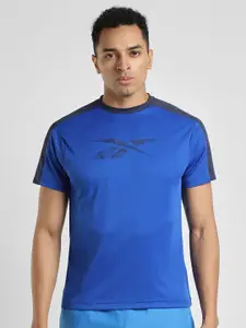 Reebok Men Solid Round Neck T Shirt