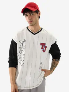 The Souled Store Men Graphic Tom & Jerry Printed V-Neck Cotton Oversized Fit T-shirt