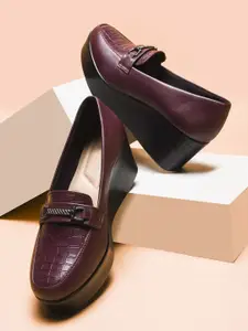 THE WHITE POLE Block Pumps with Bows