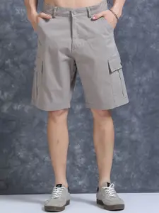The Roadster Lifestyle Co Men Relaxed Fit Cotton Cargo Shorts