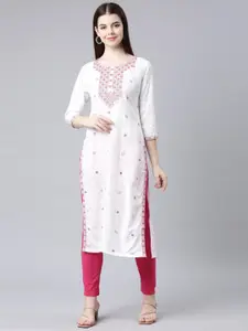 Neerus Geometric Embroidered Thread Work Straight Kurta