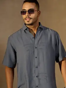 DENNISON Men Embroidered Oversized Spread Collar Short Slevees Casual Shirt