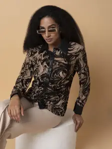 SHOWOFF Women Relaxed Slim Fit Opaque Printed Casual Shirt