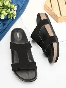 The Roadster Lifestyle Co  Men Comfort Sandals