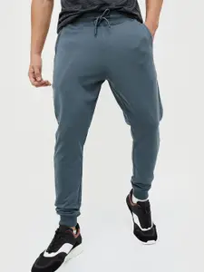 Fame Forever by Lifestyle Men Mid Rise Regular Fit Joggers