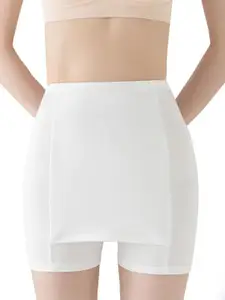 Munaafi Women Lounge Shorts