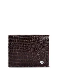 Eske MenTextured Leather Two Fold Wallet