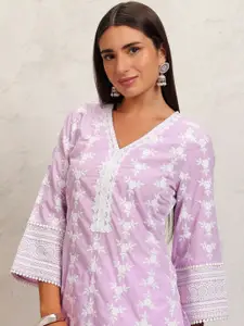 Vishudh Lavender Floral Embroidered V-Neck Thread Work Straight Kurta