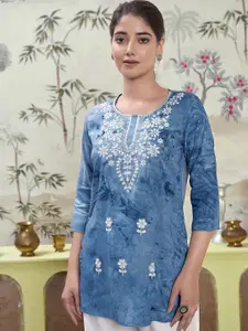 KALINI Floral Embroidered Round Neck Straight Kurti