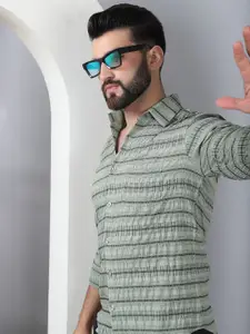 Indian Needle Men Horizontal Stripes Classic Opaque Wrinkle Free Casual Shirt