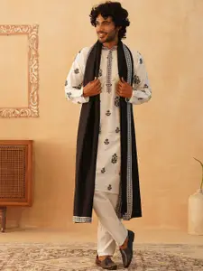 Jompers Floral Embroidered Thread Work Mandarin Collar Kurta with Pyjamas & Dupatta
