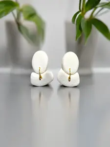 AccessHer Contemporary Studs Earrings