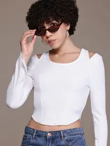 The Roadster Lifestyle Co. Ribbed Cold-Shoulder Sleeves Fitted Crop Top