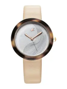 Fastrack Women Round Printed Dial & Leather Bracelet Style Straps Analogue Watch 68035KL02