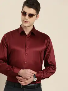 Hancock Men Solid Slim Fit Opaque Formal Shirt