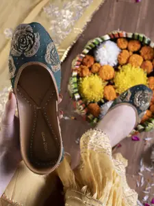 GLAM STORY Women Ethnic Open Toe Flats