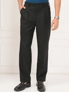 HIGHLANDER Men Slim Fit Pleated Formal Trouser