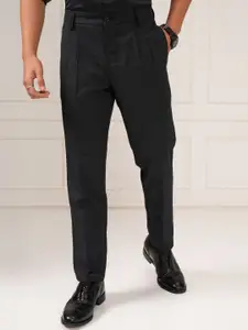 HIGHLANDER Men Mid-Rise Pleated Trousers