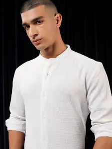 HIGHLANDER Men Textured Casual Shirt