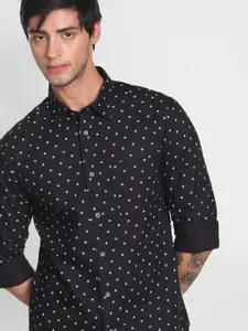 Flying Machine Men Slim Fit Opaque Geometric Printed Casual Shirt