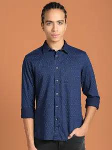 Flying Machine Men Cotton Slim Fit Opaque Geometric Printed Casual Shirt