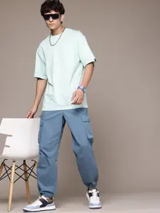 The Roadster Lifestyle Co. Men Loose Fit Pure Cotton Jogger-Style Trousers with Zip Detail