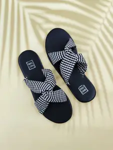 POSTCARD Women Printed Open Toe Flats with Bows