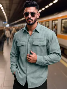 Maniac Men Spread Collar Comfort Checked Casual Shirt