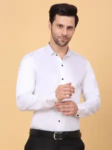 KLOTTHE Men Solid Spread Collar Formal Shirt