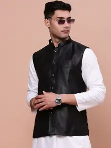 SHOWOFF Men Slim-Fit Woven Nehru Jacket