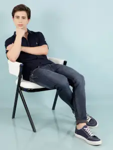 Crimsoune Club Men Classic Slim Fit Opaque Casual Shirt