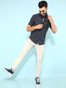 Crimsoune Club Men Classic Slim Fit Opaque Printed Casual Shirt