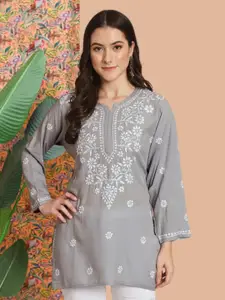 PARAMOUNT CHIKAN Women Embroidered Lucknowi Chikankari Modal Kurti
