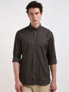Tommy Hilfiger Men Tartan Checked Spread Collar Casual Shirt
