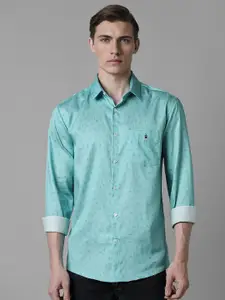 Louis Philippe Sport Men Slim Fit Floral Opaque Printed Casual Shirt