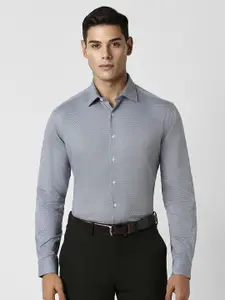 Van Heusen Men Slim Fit Opaque Formal Shirt
