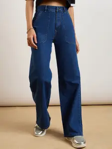 4WRD by Dressberry Women Classic Mid-Rise Regular Fit Clean Look Jeans