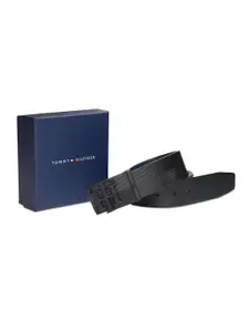 Tommy Hilfiger Men Textured Leather Reversible Belt