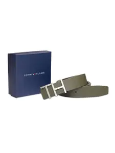 Tommy Hilfiger Men Textured Leather Reversible Belt