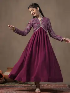 FASHION DREAM Women Printed V-Neck Empire Maxi Ethnic Dress