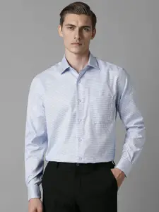 Louis Philippe Men Spread Collar Textured Printed Cotton Formal Shirt