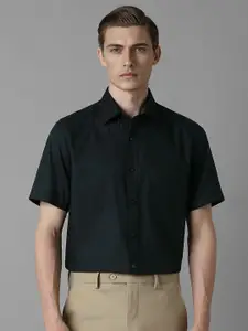 Louis Philippe Men Spread Collar Textured Cotton Formal Shirt