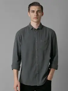 Louis Philippe Jeans Men Spread Collar Solid Cotton Slim Fit Casual Shirt