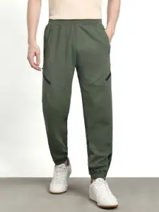 NOBERO Men Travel 10 Feature Oversized Joggers