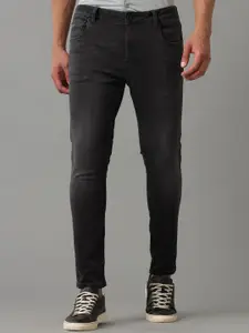 Voi Jeans Men Regular Fit Mid-Rise Comfort Light Fade Stretchable Jeans