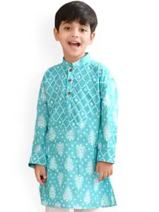 Sangria Boys Blue & White Floral Printed Mandarin Collar Straight Cotton Kurta